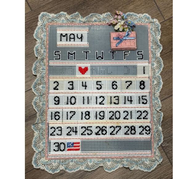 Vintage Perpetual Calendar Handmade 90s Cottage Core Farmhouse Wall Decor 16x13" - Picture 1 of 9